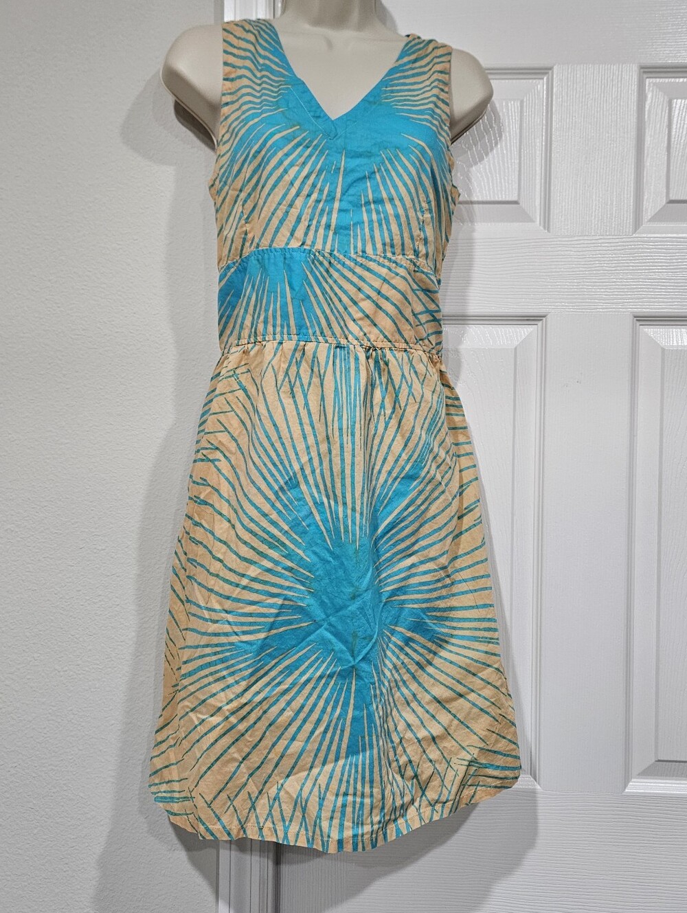 Sleeveless V-Neck Teal and Tan Sunburst Dress